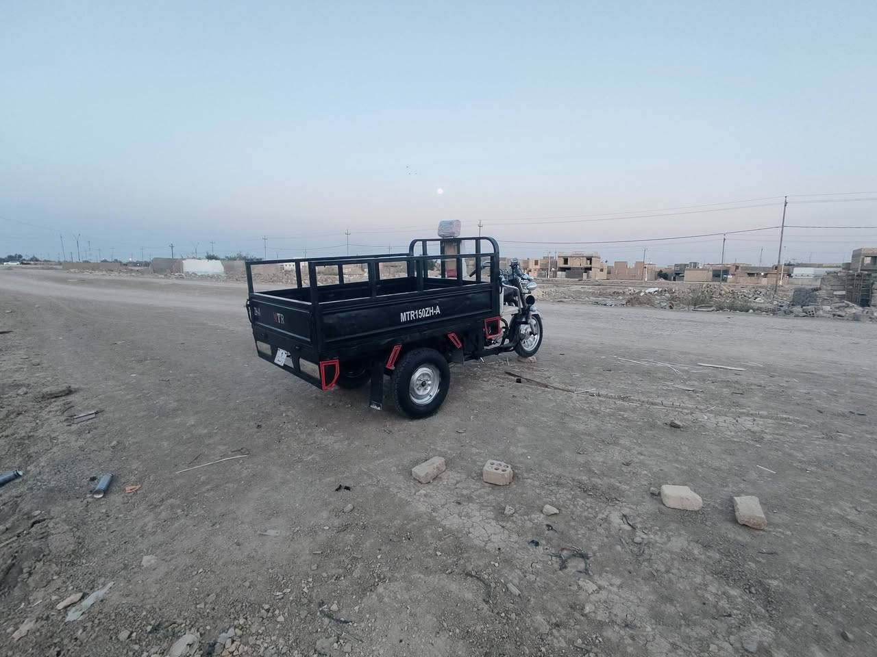 سلام عليكم ستوته للبيع موديل 14ستوته مكفول ما عايزه اي شي والشراي بي خير ويدلل  للاستفسار ***********
