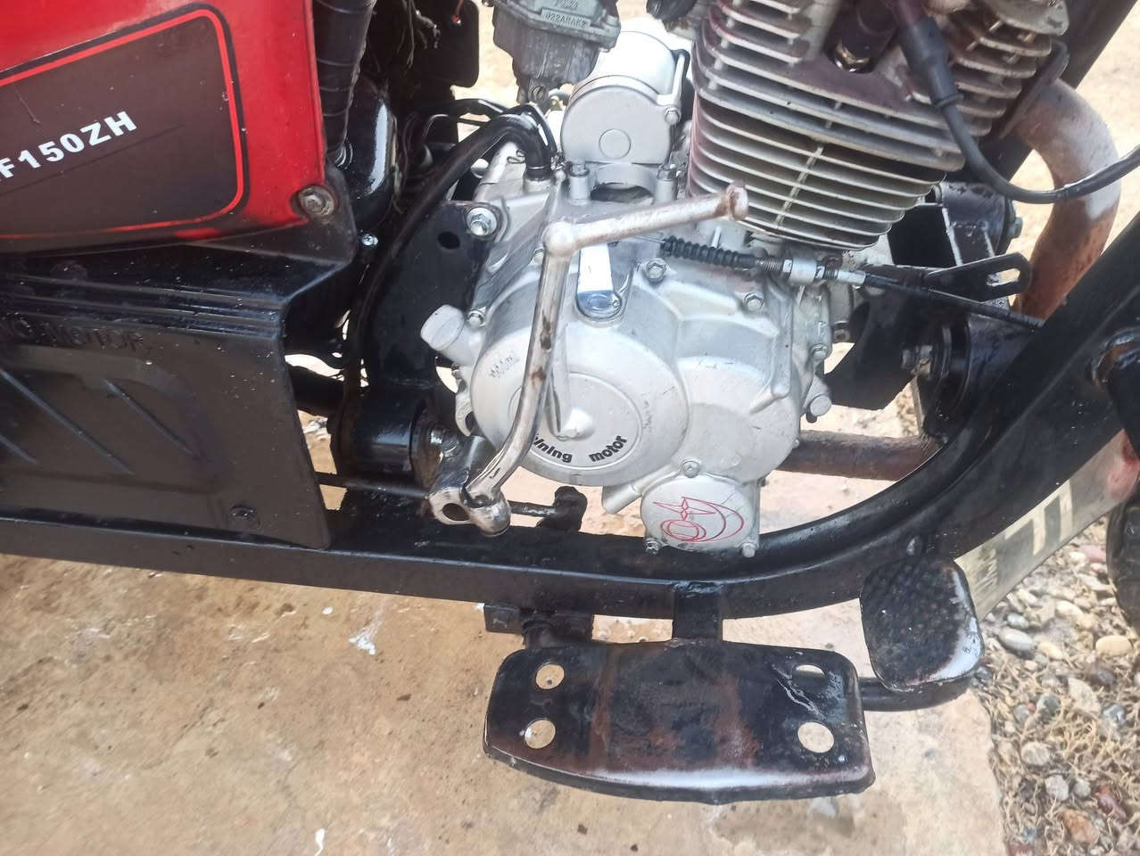 السلام عليكم ورحمه الله وبركاته اخوان ستوتة 2016 محرك 23 فحل عالي شاصي رگبه شرط الموقع جنوب الموصل ناحية القيارة قرية العوسجة السعر 800 وبيها مجال للطيبين + اوراقها كامله
الرقم: ***********
ملاحظة : المو شراي لا يطب خاص وتحياتي.
