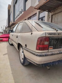 اوبل فيكترا ١٩٩٢ حجم ١٨ جنطة سنوية عظم سلايت طمم تاير جديد ويل كب اصلي...