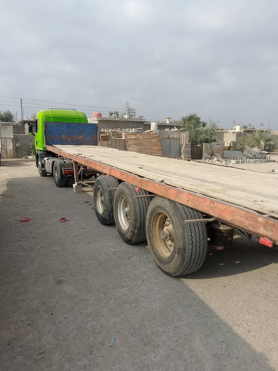 سلام عليكم سكانيه البيع مديل 2001راس وعربانه رقم اربيل بيه وكاله سياره جاهزه الشقل رقم الهاتف ***********
