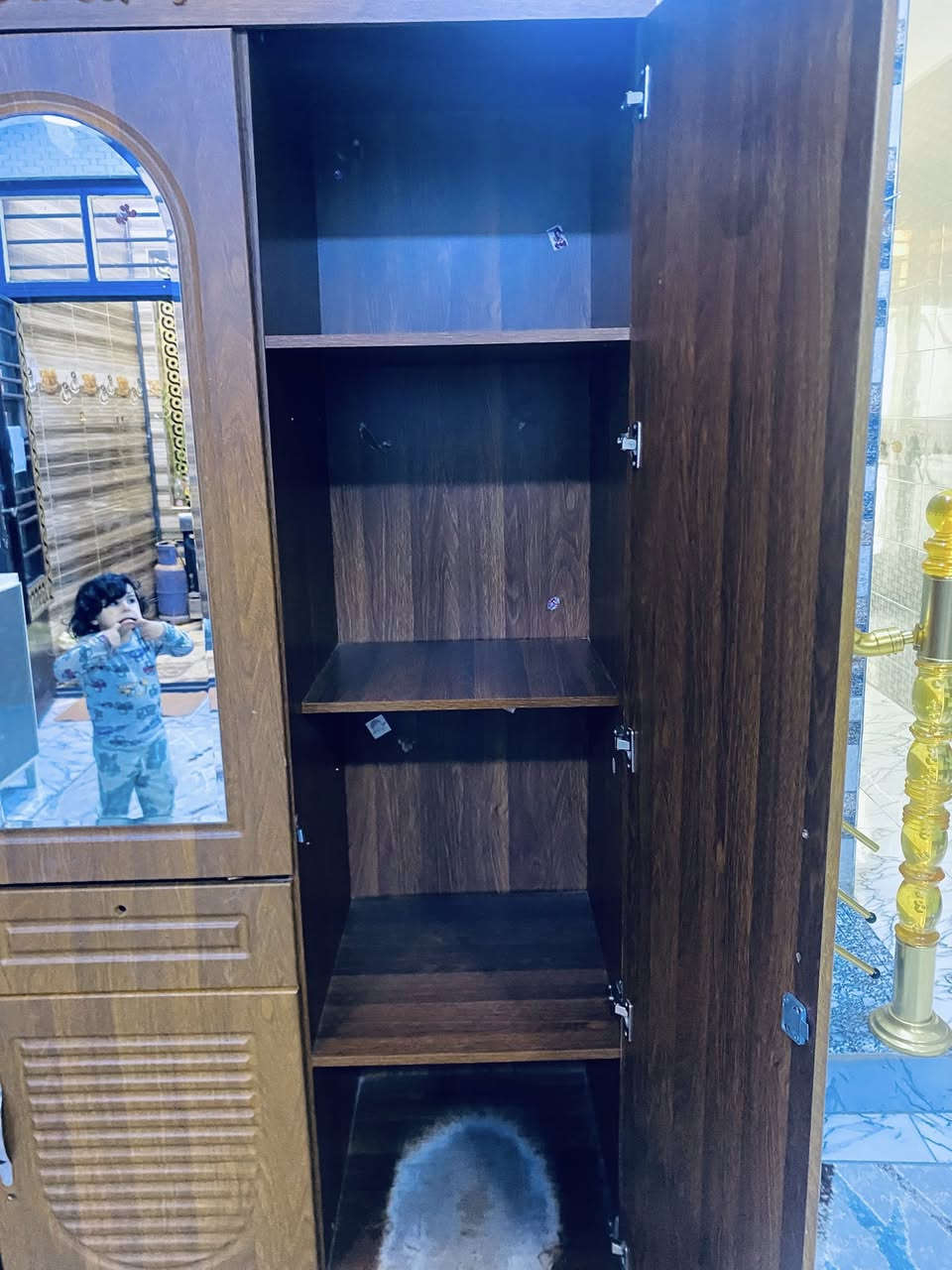 كنتور ماليزي نظيف جدا 
سعر75 وبي مجال مكاني الدوره


**إذا كنت صاحب هذا الإعلان وتريد حذفه لأي سبب، رجاءا أرسل رسالة إلى الدعم الفني**