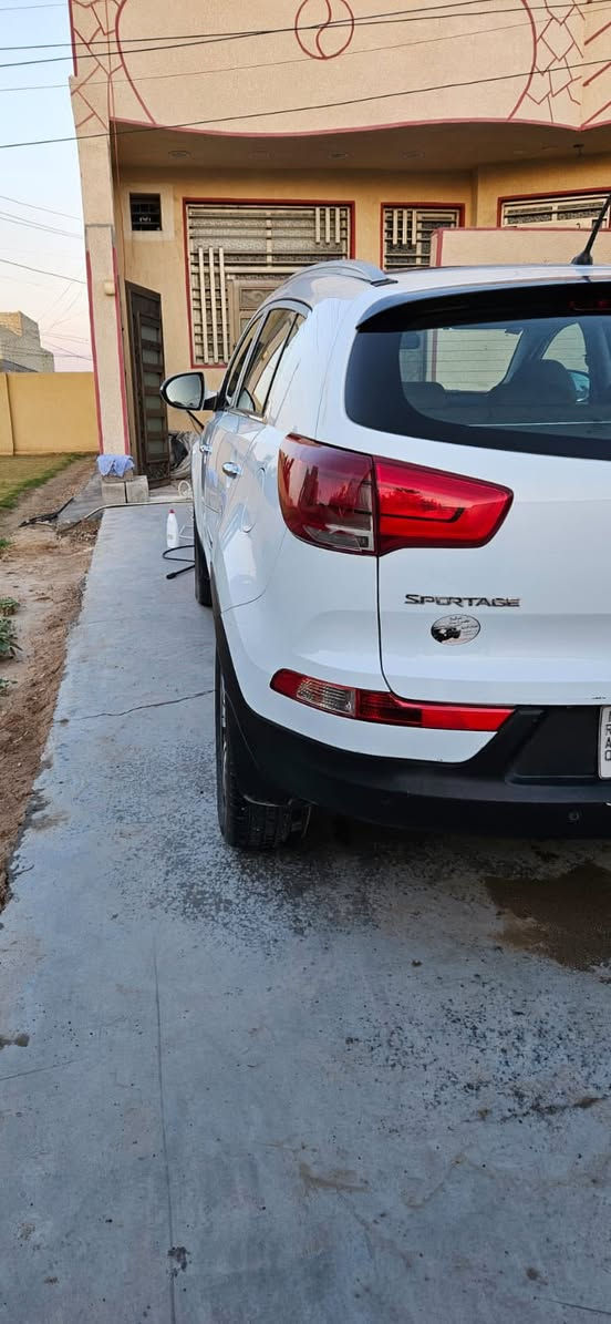 كيا سبورتج خليجي 2016 مكفولة محرك 2000 دوش سيارة مال جناي جديدة بمعنى الكلمة تحويل مباشر ماشية 145 حقيقي فول مواصفات عدى البصمة وجلد مكاني بغداد السعر 170 وبيعة مجال 
استفسار ***********
