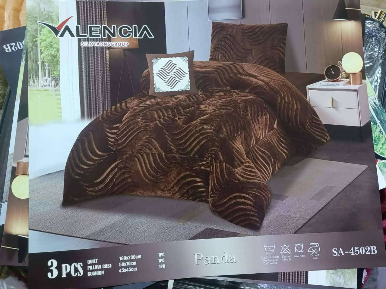 لحاف قديفه نفر وجهين مخدة وجه كوشه
الظهر فرو متوفر توصيل كافه العراق ❤️❤️


**إذا كنت صاحب هذا الإعلان وتريد حذفه لأي سبب، رجاءا أرسل رسالة إلى الدعم الفني**