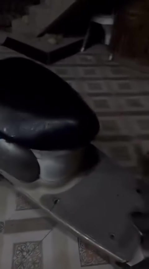 دراجه مصريه عبد الحليم للبيع نضيفه وشغاله ومرتبه مثل الي بلصوره لايت امامي وهورن شلعتها تخبل تمشي الدراجه اجيت بيها من الناصريه تخبل سعرها 250وبيها مجال حك الجيه مكاني ناحية الفضليه.


**إذا كنت صاحب هذا الإعلان وتريد حذفه لأي سبب، رجاءا أرسل رسالة إلى الدعم الفني**