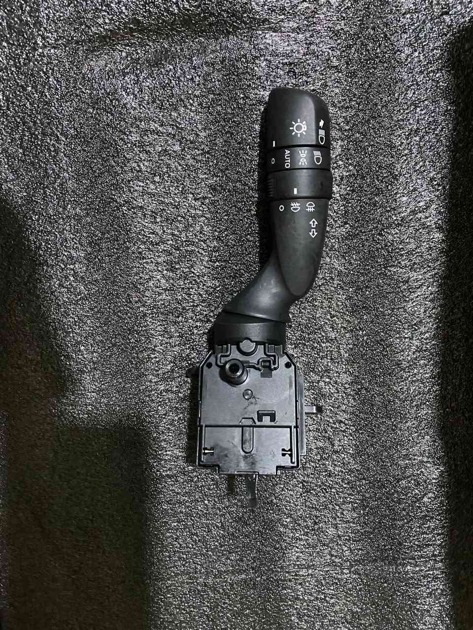 السلام عليكم الغوالي
طلعت عندي هاي القطعة مال تيوتا توكوما
للبيع ب ٥٠ الف مكاني شارع فلسطين و عندي توصيل
واتساب ***********
