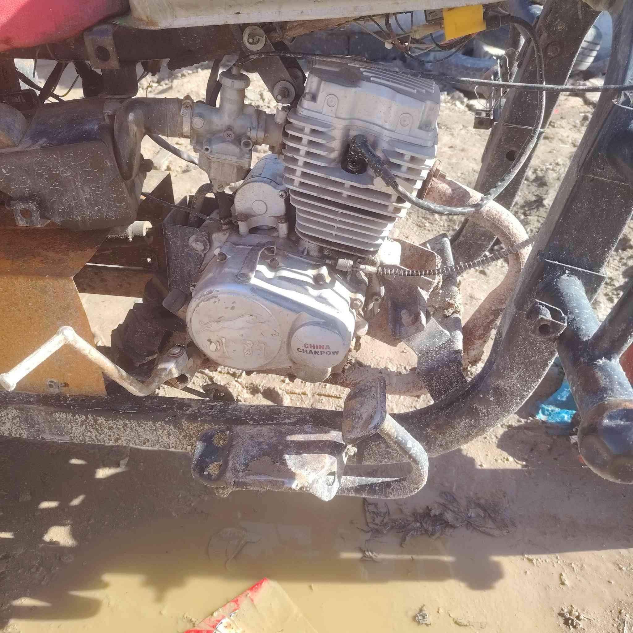 سلام عليكم ستوته لبيع موديل 2012 رقم ابيض وسنويه مكينته 2023 شاصي بي بي لحيم شويه تعبان مكاني ديوانيه الحمزه الشرقي سعره 650 وبيه مجال لشراي ***********مكلف بنشر رقم راعيه وتصل
