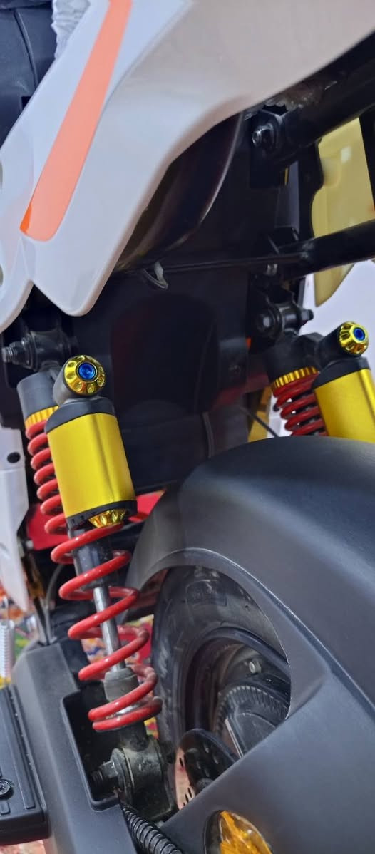 دراجةX900 دراجة فول مواصفات:
مديل 2026
لايت LED
عالي ابيض 
ناصي اصفر 
اشاير
سطابات
نشرات 
سكنات فيدراليات
ما ماشية فق4 كيلو من الوكيل للبيت
مختمة دراجة 
-كهربائياتة كاملة مكملة 
نضافة فول لفول شوفت عينك هم تجي وتشوف
- مكفولة كفالة عامة 
***********
