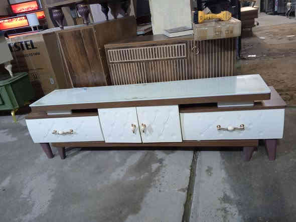 معرض تكريت للاثاث المنزلي للجمله والمفرد
ميز بلازمه يتوفر جميع القياسات وللوان مختلفه ويتوفر لدينا انواع لاثاث المنزلي وبسعار جمله عنوان لمعرض 

تكريت شارع الزهور لحولي مقابل مدرسه كنوز لهليه مجاور مجمع رداد للنشائيه محل ابو عبد الله 🥰🌹

للاستفسار اكثر تصال على الرقم الهاتف او مراسله ع واتساب 
***********
*********** واتساب
