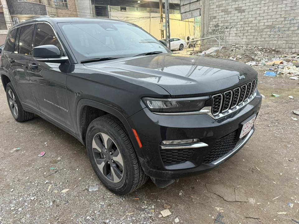 بيع مستعجل جيب 23 هايبرد فول موصفات 3 شاشات بيها ضرر سطحي بابين وشويا بل جاملغ الخلفي بدون رقم تترقم شمالي***********
