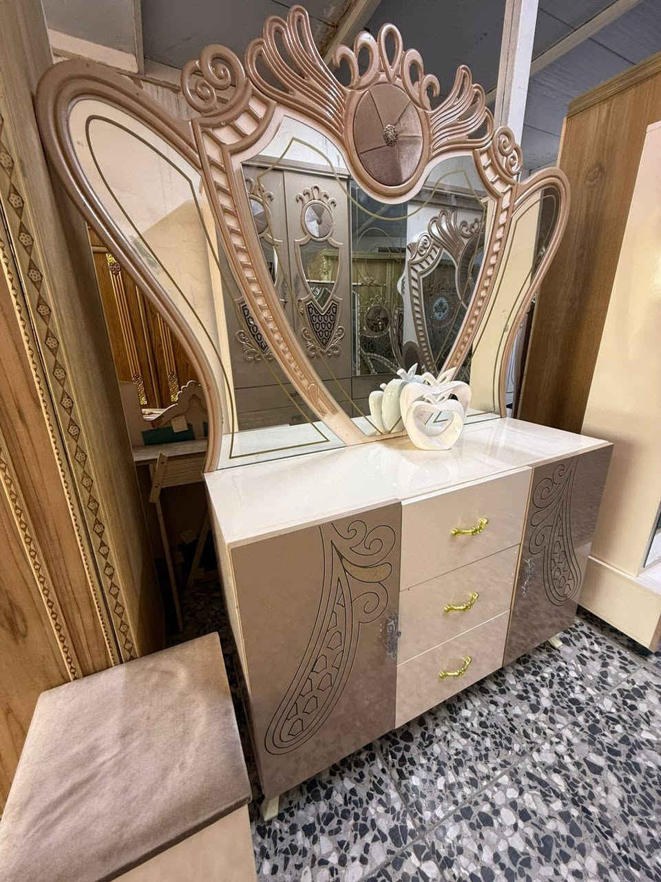 9 قطع بس ب 800 وي الشد والنقل داخل بغداد مجاني محافظات كروه بيه كنتور طفل اضافي


**إذا كنت صاحب هذا الإعلان وتريد حذفه لأي سبب، رجاءا أرسل رسالة إلى الدعم الفني**