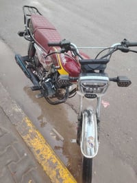 دراجة ايراني 5 كير صارلها شهرين من نازله رمبه بلادي ممبدل بيها اي شي م...