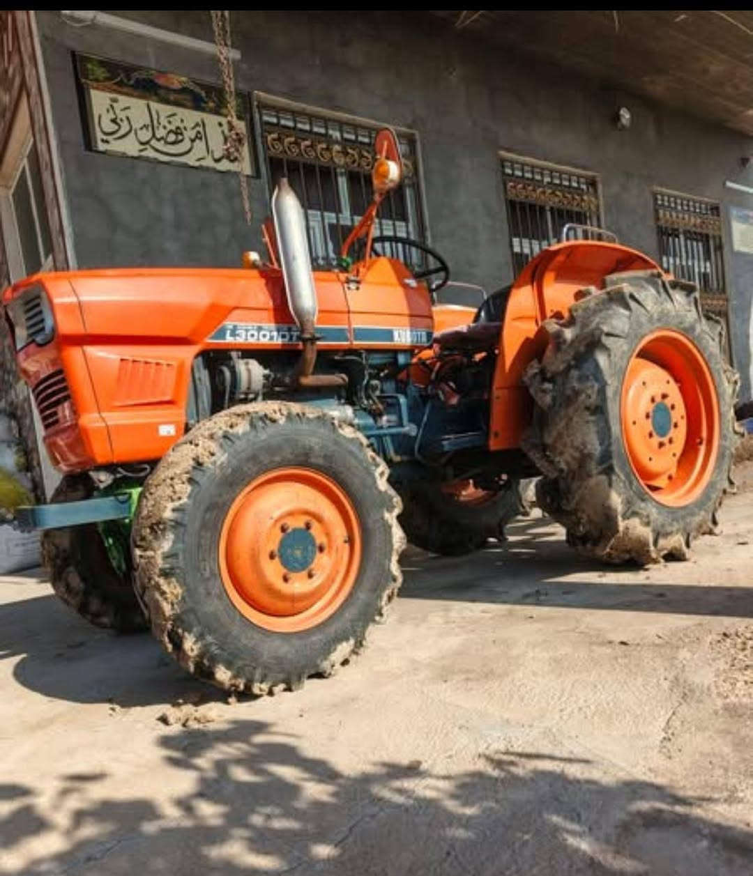 يا الله .للبيع كابوته موديل 86  دخول جديد ٤سلندر ٣٠احصان  نضيفه كلش وضع شركه المكينه ....***********
