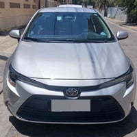 كورولا سلفر موديل ٢٠٢٥ وارد امريكي رقم أربيل ماشية ١٠ الاف ميل حادثهة ...