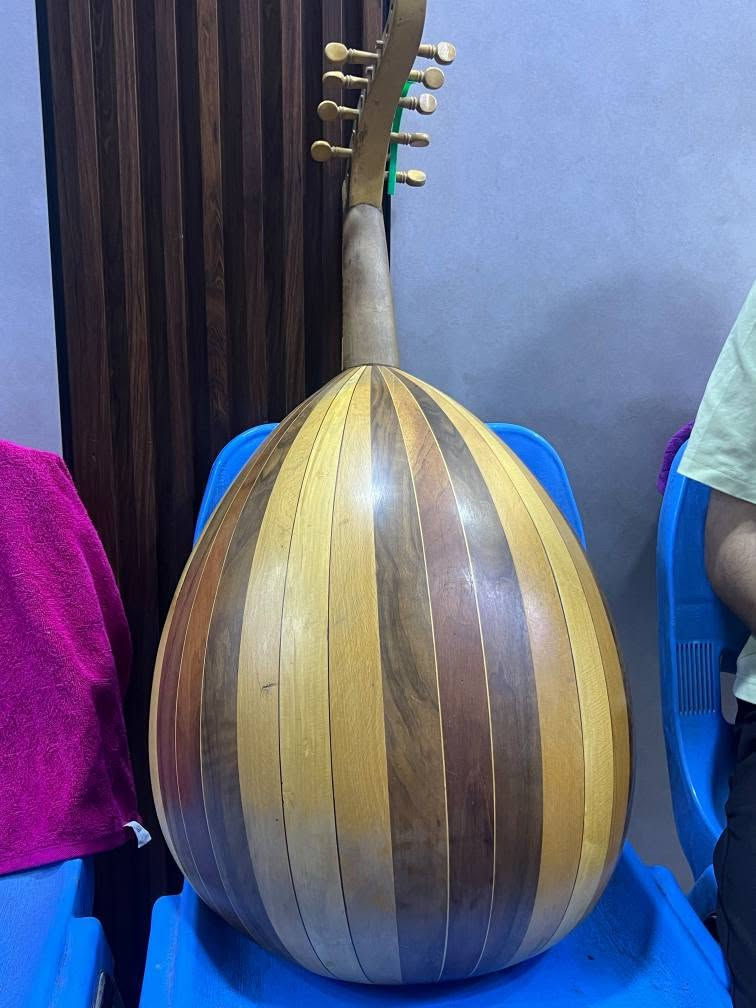 السلام عليكم ورحمة الله وبركاته

عود عراقي بغدادي
للبيع
سعره 350 الف وبي مجال بسيط

الفن يباع عندما تسود الحاجة.

للتواصل خاص + *********** فقط واتساب. بغداد, العراق
