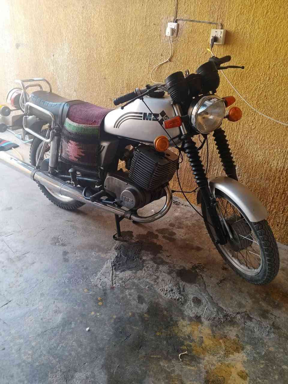 سلام عليكم ماطور امزد للبيع لشه بي شويه لحيم كصه 3ماطور جاهز مكان ديالى سعر 1800قفل مرخصت مدير الكروب بدون ***********
