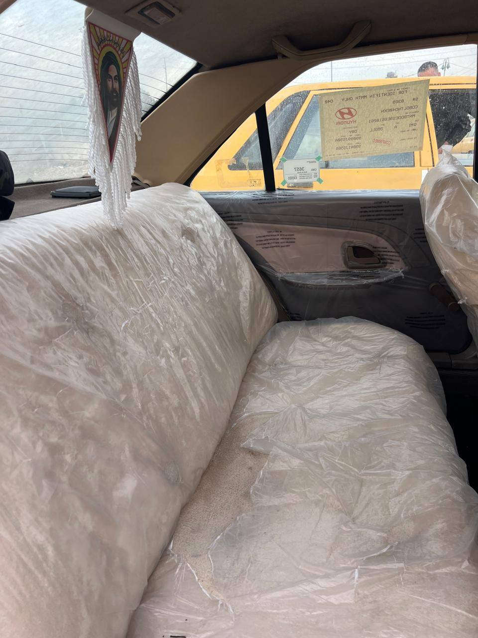 السلام عليكم بيجو موديل 15 سياره خير من الله مكينه وكير وتبريد وتخم تاير وصدر جديد سياره جاهزها مكفوله من ضربه وصبغ سعر41وبيها مجال مكان بغداد ***********
