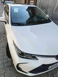 شباب كورلا هايبرد 2025 فول مواصفات  ماشيه 300  بسمي السياره رقم جديد  ...