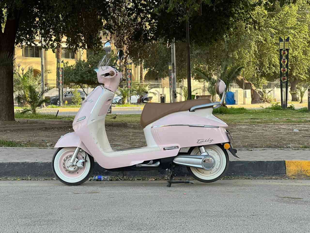 السلام عليكم شباب دراجه شحن للبيع نؤع كلاسك شركته تاليج TAILG مؤديل 2026 زيرؤ بعده بالجيس ستخدام جذن قليل بطاريات 6 كبيره دبل ملف بقدرة 1200 ؤاط دراجه طك كارتؤن ؤصل معرض مؤجؤد بسمي
دراجه مؤصفاتها معرؤفها
العنؤان بغداد اي ستفسار تصل 
***********
