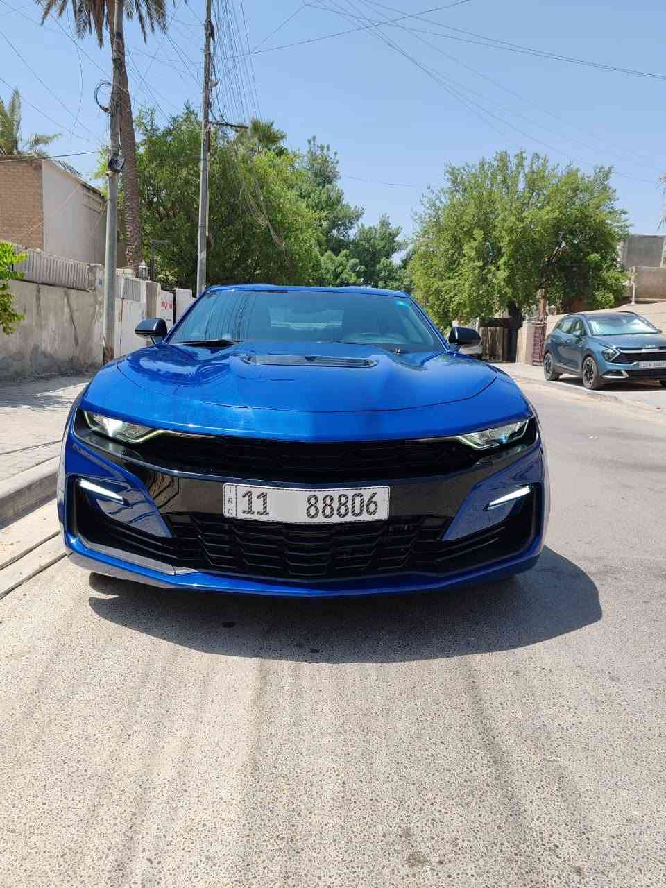 السلام عليكم 
كمارو موديل ٢٣ 
٨ سلندر 6200
رقم بغداد مميز باسمي تحويل مباشر 
مكان السيارة بغداد 
بدون حادث السيارة سرقة مكينة وكير وبنيد وجاملغ وصندوك وجايبلها كصة نفس الموديل وشديت الكير ١٠ نمر 
***********  السعر ٢٥٥ وبيها مجال للشراي ترهم مراوس
