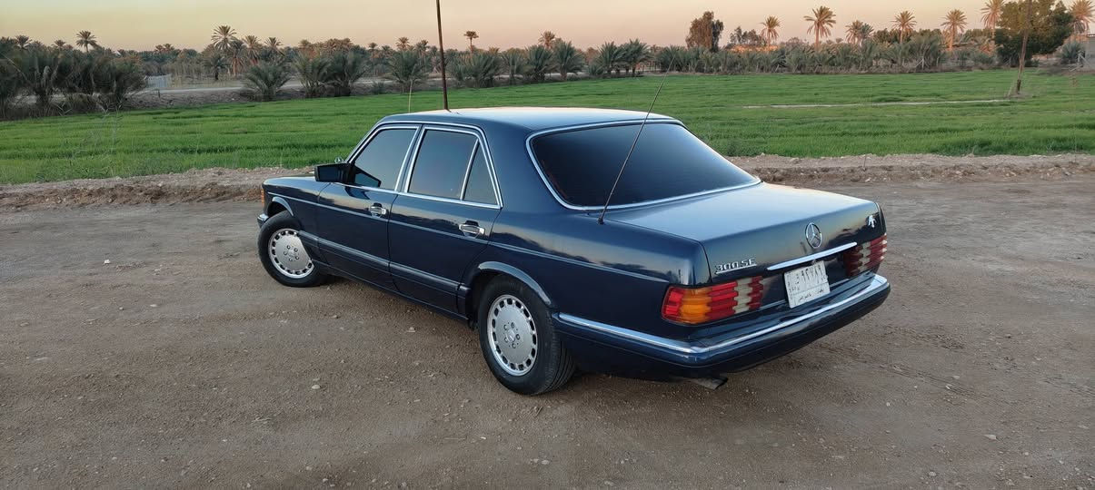 سلام عليكم مارسدس جانمو موديل 91 بدون ضربة وخياس محرك بلادي سيارة جاهزة محرك كير حدادية تخم تاير داخل جلد بلادي لون نيلي داخل وخارج نفس الول كراسي جلد رقم بغداد بسمنة السعر 70 بيها مجال مكاني بابل ***********
