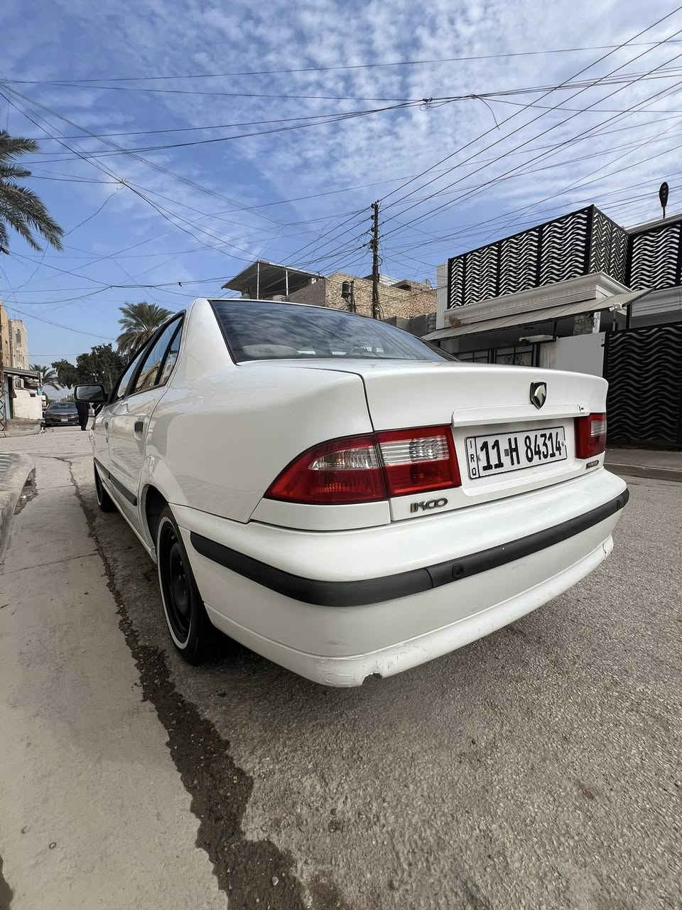 للبيع مديل 2017ايراني اصلي ايراني اصلي
كير ومكينه كفاله لاضربه ولاصبغ ولا تبديل بيه بارد بالهلال مال جاملغ الخلفي فقط تبريد ثلج صدر امامي خلفي جديد تخم تاير نكسن رقم جديد بسمي 
مكاني بغداد شهداء البياع 
السعر اتصل على هذا الرقم ‭0771 572 5926‬ وبيك خير وتدلل
