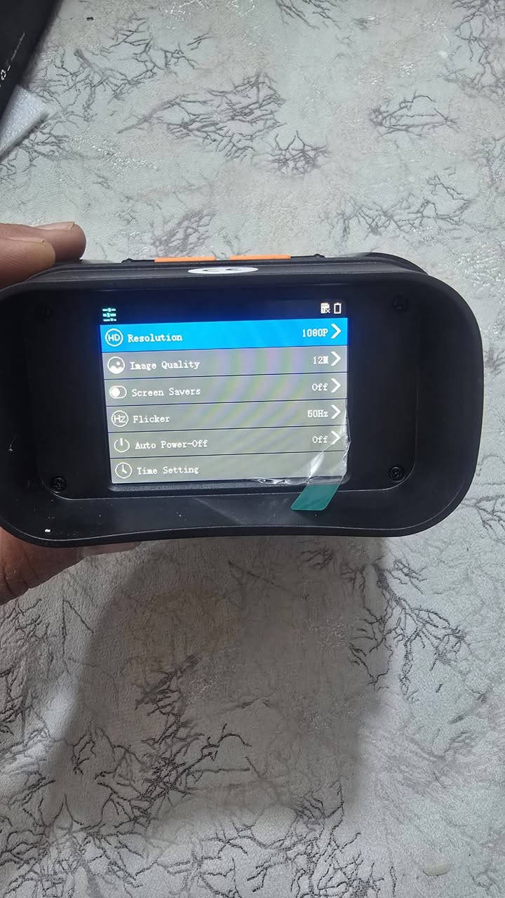 ناظور بهذا الشكل شحن تايب سي ويصير بي رام قيم بما يرضي الله واخذه متوفر توصيل


**إذا كنت صاحب هذا الإعلان وتريد حذفه لأي سبب، رجاءا أرسل رسالة إلى الدعم الفني**