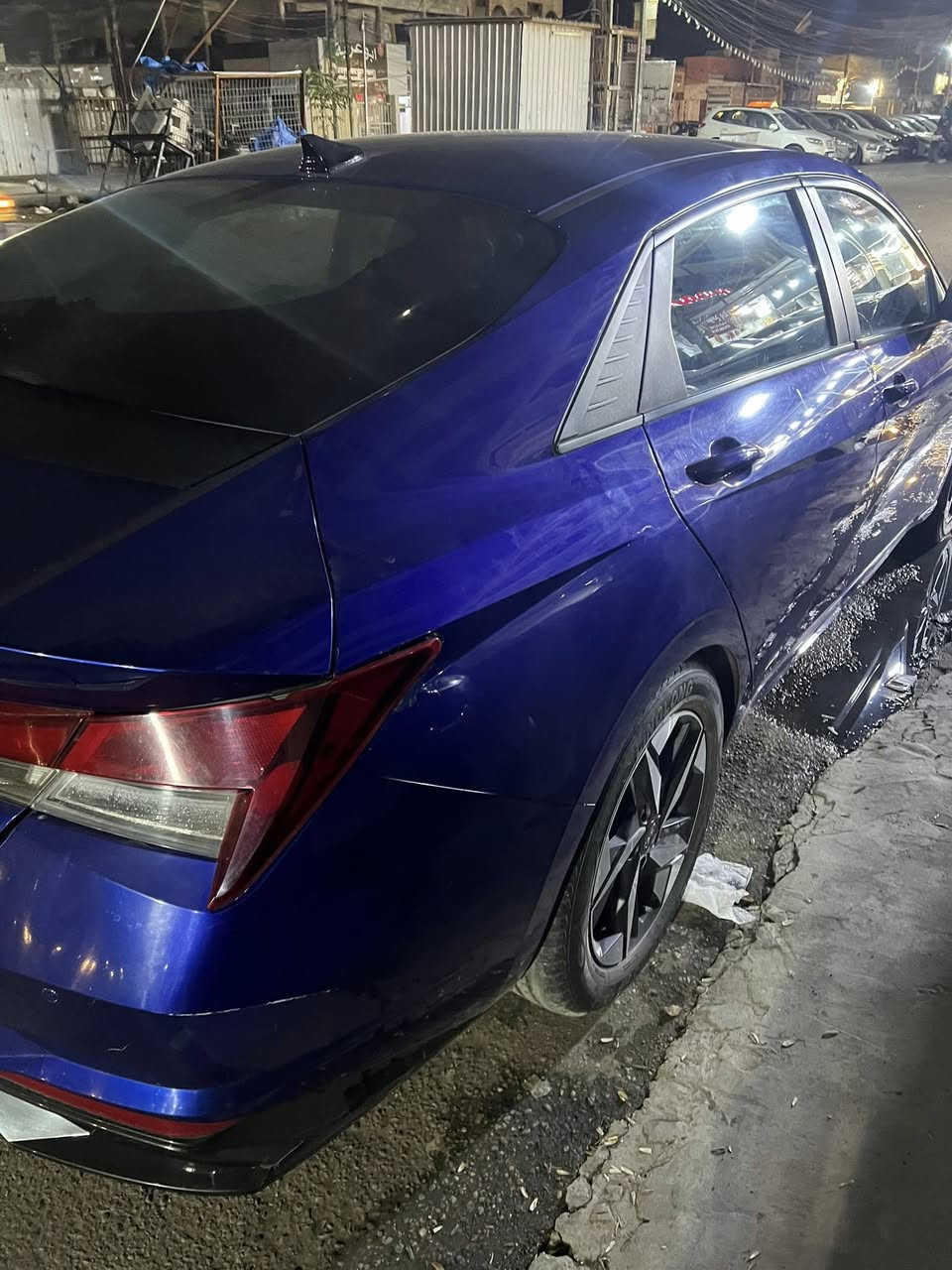 سلام عليكم انتره لبيع مديل 2023 السياره بصمه شاشه طويله سياره بيهه حادث جاملغ الأيسر والأيمن سياره حلوه السعر 155 وبيهه مجال العنوان بغداد الحسينية الرقم ***********
