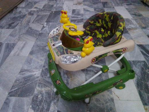 اغراض مستعمله للبيع 
بغداد حي القاهره 
***********
