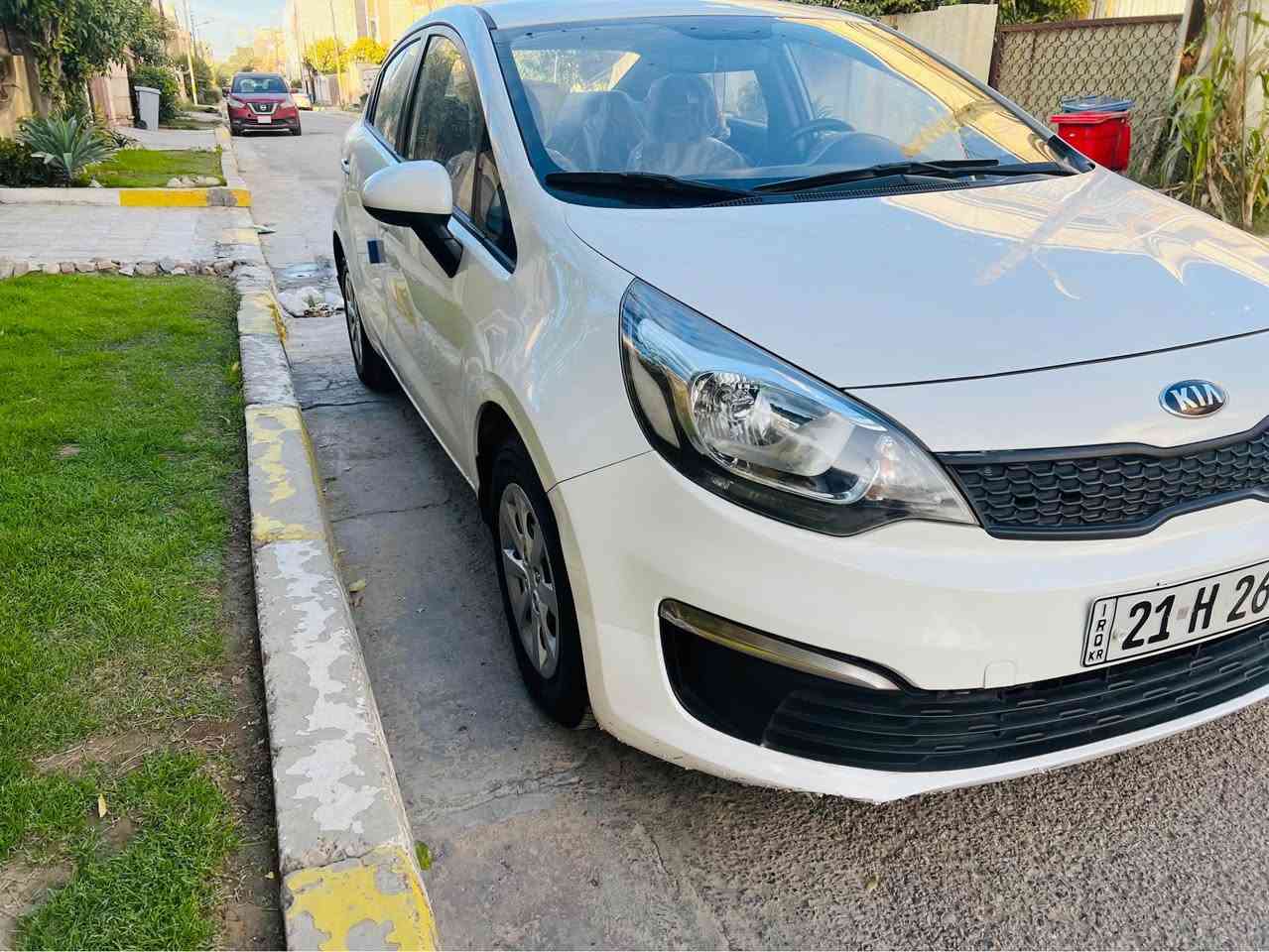 يا الله 
السلام عليكم 
كيا ريو موديل 2017 خليجي 
ماشيه 140 
بيه صبغ بس دوسه 
بدون دواخل 
مكينه 1600 بشرط ما مفتوح 
مواصفات معروفه 
تحكمات كامله
 حساس خلفي 
السعر  107
الشراي يتصل *********** 
عنوان بغداد غزاليه بغداد, العراق
