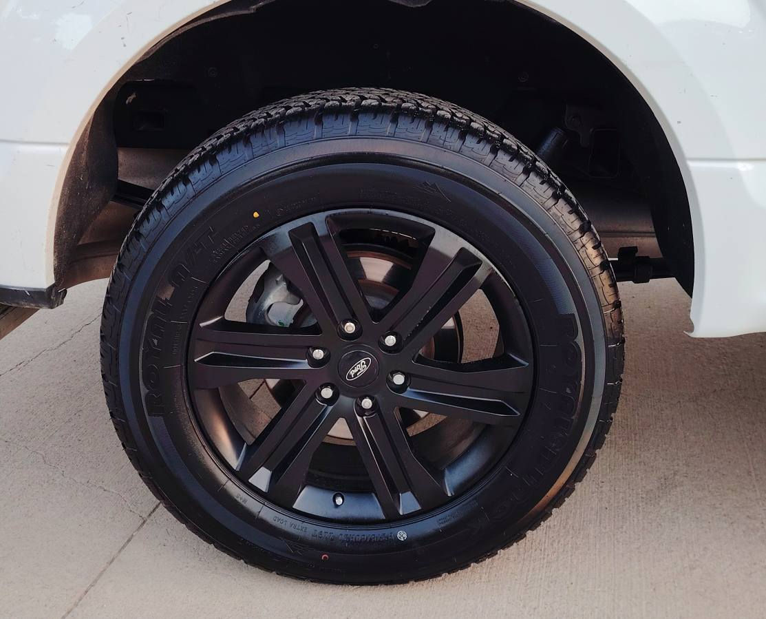 بسم الله سلام عليكم 
فورد F-150 موديل:2019 ( ارخص سعر )

 عداد المسافه :77  الف 

بــاب طويل بدي قصير  المرغوب 

رادار امامي 
بجم كبس شركه بس بدي صفح سايق نص باب 
كير مكينه تبريد تدفيه صدر امامي خلفي شرط

محرك 8توربو اقوا مكينه حتا هوك عنده 

المواصفات X  L  لايت الي ادي او دبل عدسات
بكلايت اليدي اشاير شفط   غطا بدي
تخم تاير ويل مال لاريات توني شديت سياره جاهز مابي ربع مصرف
باب طويل بدي قصير المرغوب
دفع رباعي4x4
گير تعليك 
حساسات خلفية
اضواء محيطية للسيارة
كشنات جلد
شاشة  كامرا
شاشة معلوماات كبيرة
مثبت سرعة
تحديد مسار ذكي
رادار امامي اوتو بريك 
رادار خلفي نقطة عمياء
اوتو بريك عند التوقف
اطفاء ذاتي عن التوقف

رقم سنوية هزه فحص كل جدد بسمي ثاني يوم حول

العنوان : اربيل 

سعر   $  203 ورقة قفل

*********** 
واتس اب موجود احترامي للكل أربيل, العراق
