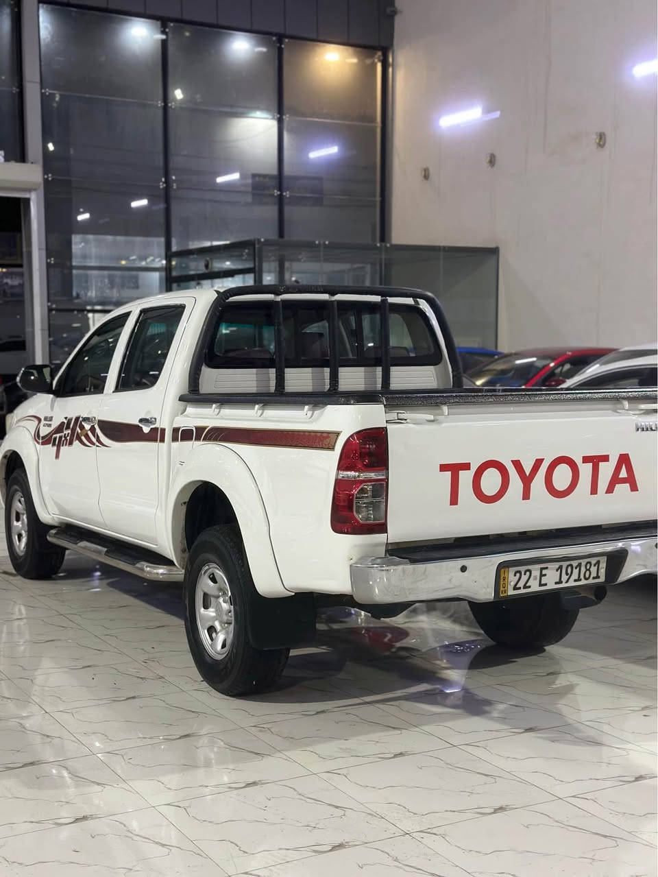 پیكاب مەرزیە   ٢٠١٣شەریكە جیهان  
گێر عادی رەقەم و سەنەوی نوێ یە 
١٧٠ هەزار رۆیشتیە گێر و مەكینە بەشەرت 
ئەوەندەی لە رەسمەكە نیشانم كردیە سبوغە
مەكینەیی نەكراوەتەوە بێ حەیبە
كەمێك تەزرەی خەفیفی هەیە 
لەگەل لە بۆنیت لەزگەی ریكلام تەبح بووە 
سیارەكە لە هەولێرە 
***********
*********** أربيل, العراق
