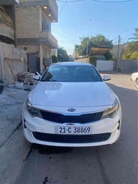 عندي كيا اوبتيما للبيع موديل 2018 وارد امريكي حادث بسيط بجم كبس حادثها...