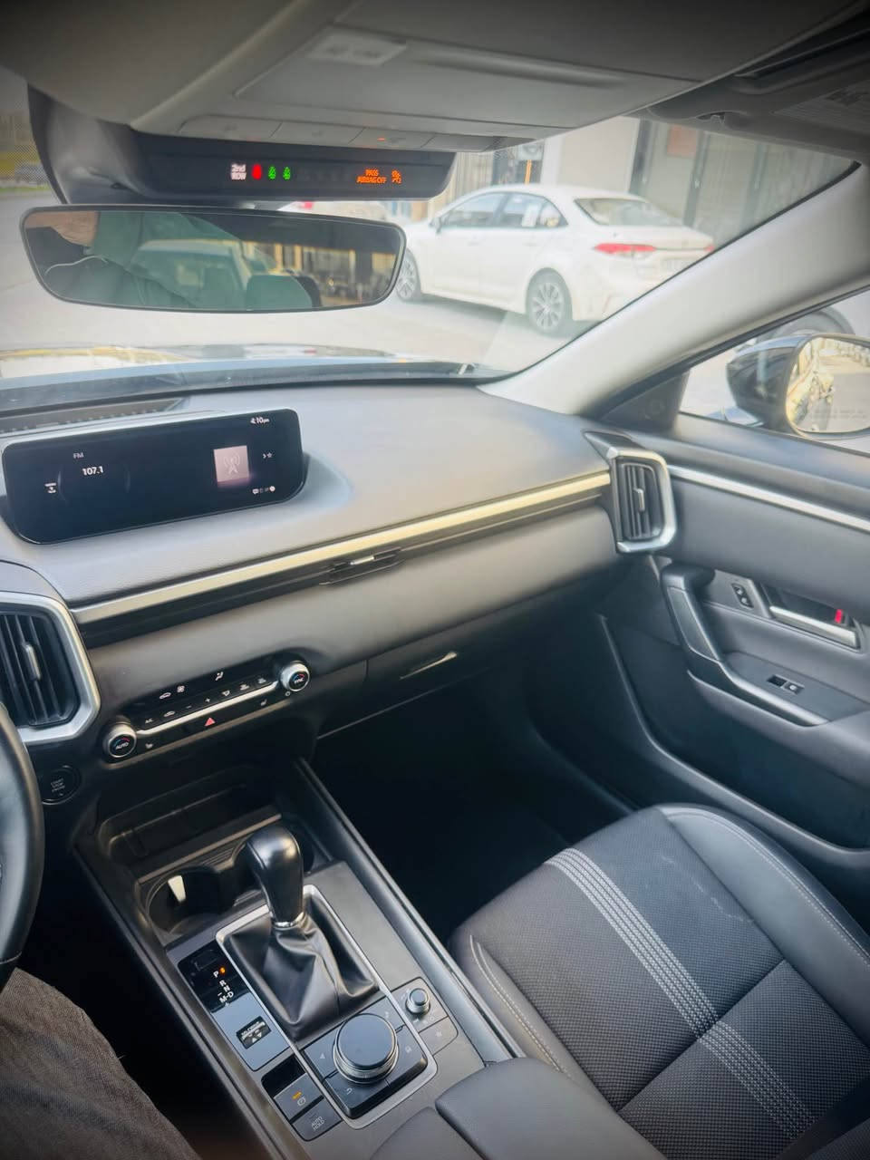 برایان سەلاموعەلەیکوم مازدای CX_50 نیو مواسەفات کوشن هیتەر ٣٦٠ دەرەجە ڕادار کوشن نیو جلد ئاوێنە ڕادار سنوق جەگ دەبڵ ئەکسل مەکینە ٢.٥ بێ تۆربۆ مرغوب 14 مایڵ ڕۆشتووە سەیارەکە بێ مەسرەف و بیانو بڕە پارچەیەک بۆیاخ و دوو پەڵەی بچوک pdr موشتەری تەلەفون کە 
بەوو سعرە لە هەموو بازاڕا نیە *********** السليمانية, العراق
