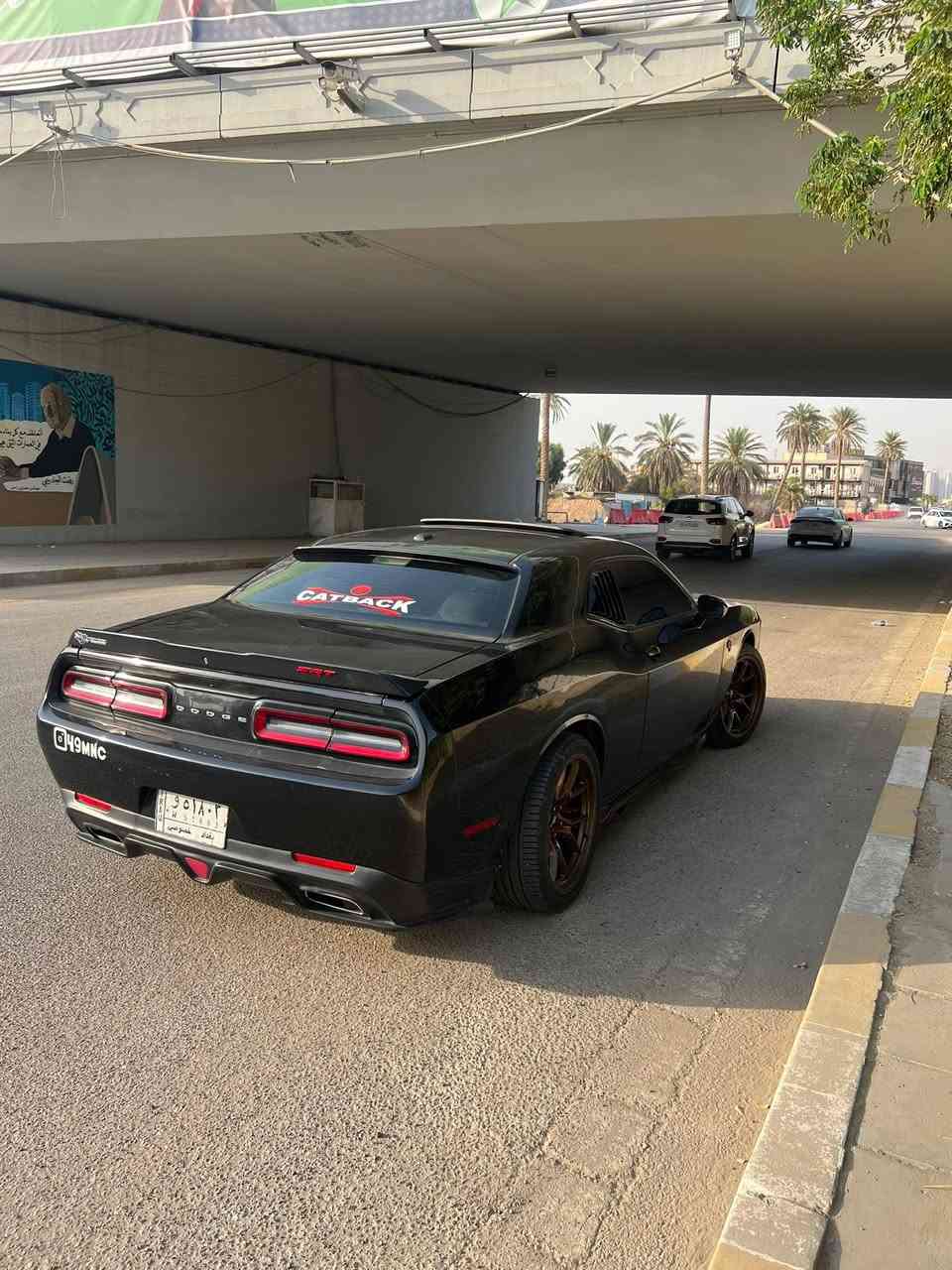 سلام عليكم مراوس مع جيب 
جالنجر 19 فول مواصفات 
مكينه 3600 
ماشيه ٩٥ 
لد داخلي متغير 
ويل اصلي هيلكات 
بنيد هيلكات 
شاشه كاربلي صوره وصوت 
اي نقص مابيه 
سياره باسمي 
اطلع بيه تراي وين مايعجبك 
تبريد ثلج 
بيها صبغ ل٣قطع 
 مكاني بغداد 
السعر ١٥٨ 
***********
