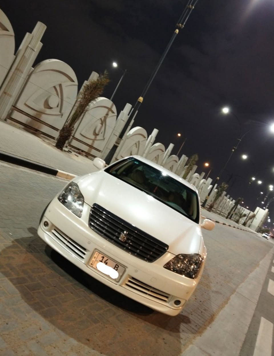 للبيع شاهينه🧿 موديل 2008 اصل دخول جديد وتسجيل جديد مزاد دوله رقم بصره أنكليزي السياره جديده بمعنه الكلمه 💯 ماشيه 78 الف حقيقي 
كفاله من جميع النواحي من الفتح والزلغ والشخط والرصعه والدحجه والكص  والضربه والنقل الجثه والتبديل وصبغ يابان وعراق  والأصوليات
مواصفات السياره 
كريستال أصل 
بصمه رصاصيه
شاصي 182
 ٣دكم بلاد
محرك 3000 .. 6 اسلندر V6
تبريد قطعتين
 برده خلفيه بلاد
6بصمات
 إشارة ترحيب عنده الاقتراب 
مري شفط
كير 6 نمر
 مثبت سرعه 
 داخل بيجي جديد + صاج
لايت دوار
كامره خلفيه بلاد دواره 
 كشنات كهربائيه
شاشه
حساسات اماميه خلفيه
ويل كب نفطي جديد
لحيه أماميه وخلفيه وعتب وجنح خلفي ابلاد مكاني بصره مامتوفر ع النت للاستفسار ***********
