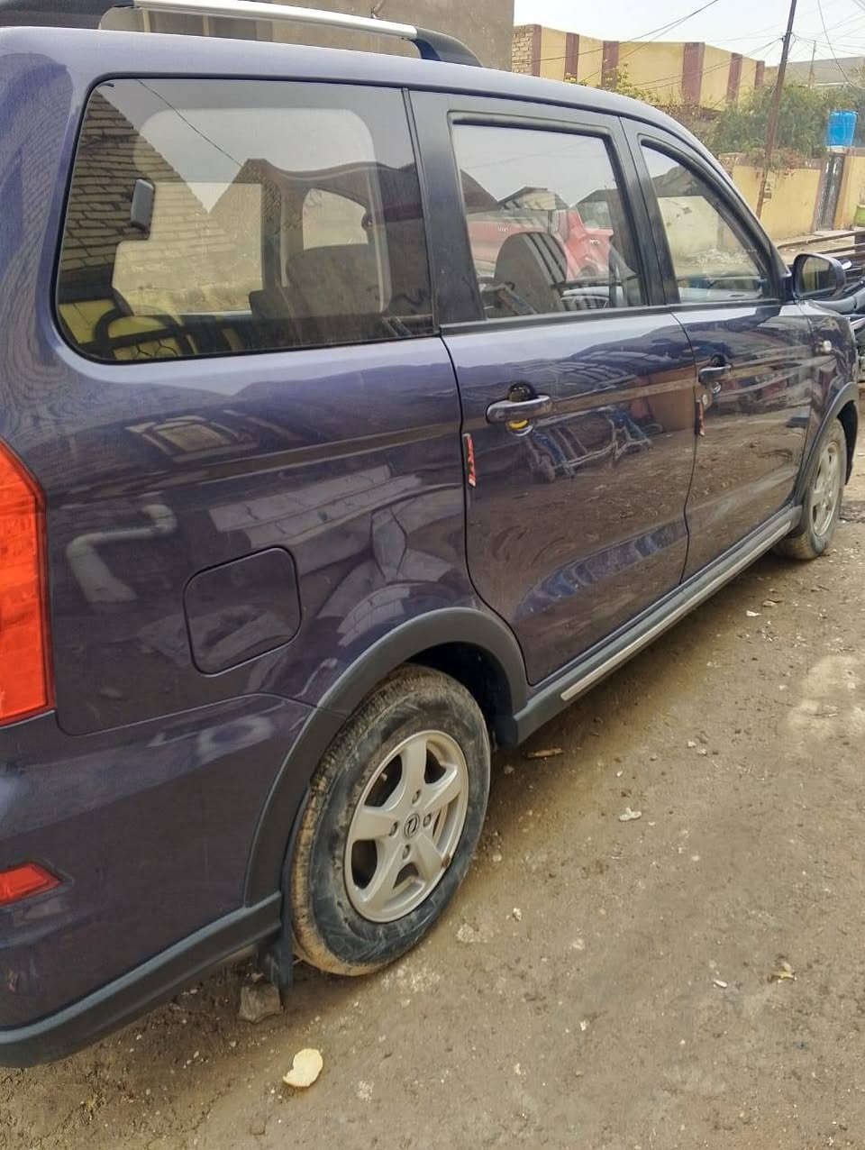 السلام عليكم صيني للبيع موديل ٢١ رقم بغداد السنويه الغايه 26 كير عادي محرك ٢٠٠٠ كير محرك تبريد تدفئه كل مكفول كفاله عامه من كلشي ٧ راكب السعر ٦٥ وبيها مجال مكان بابل ***********
