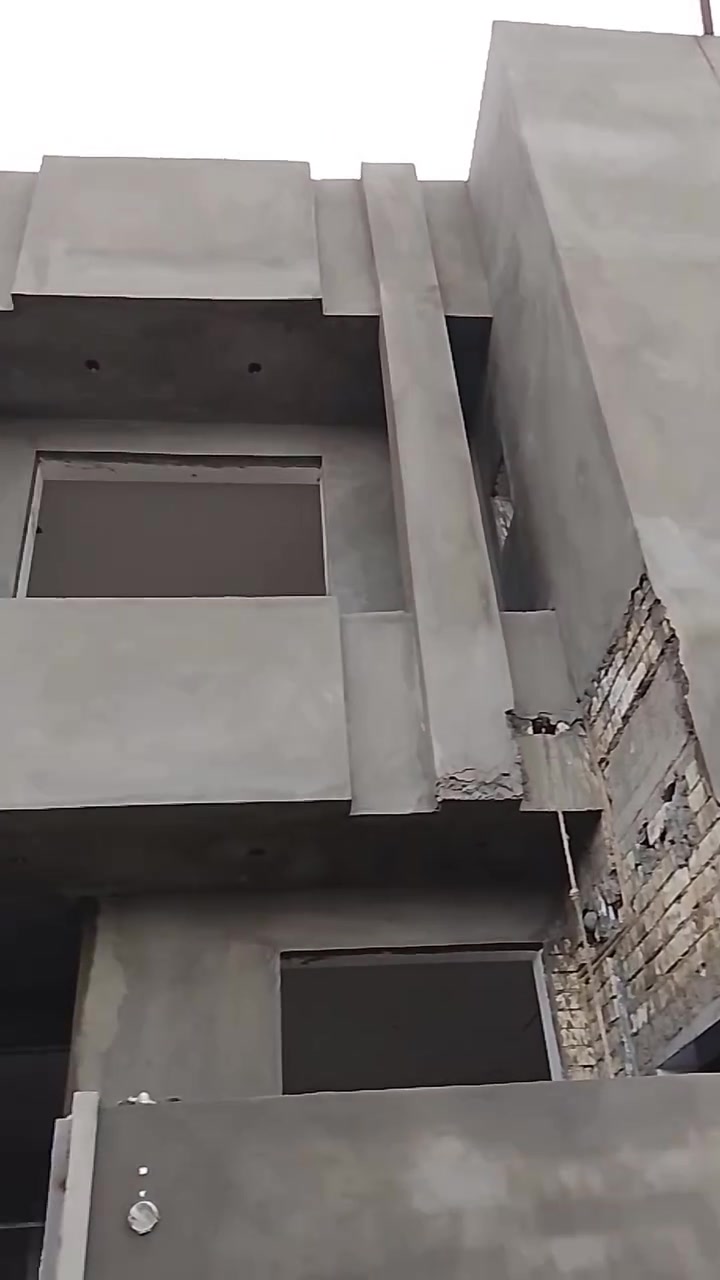 ***********
