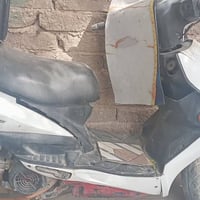 ا السلام عليكم حبايب دراجة كامكو للبيع بيهة نقص بصيط لو سلف لو قايش ما...