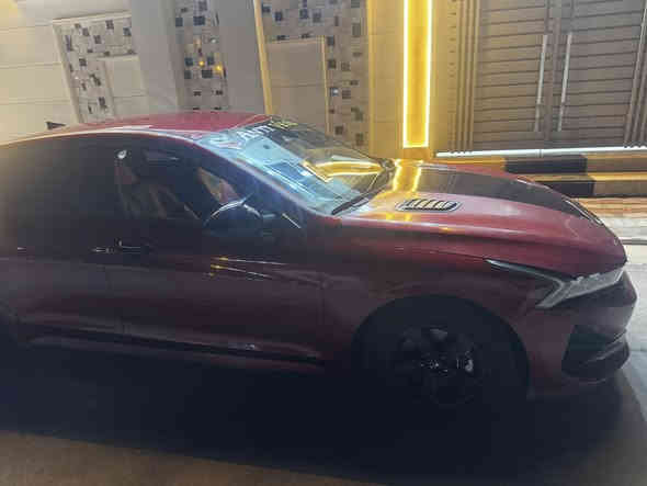 K5
2021
1600تيربو
لون احمر دم الغزال
باسمي حرة
ماشية 100400
من امريكا ضربتها بجم مبدل بنيد
حاليا بيها ضربه بلبنيد شويه يرجع بارد ودعاميه وجاملغ الايمن شويه بي طعجة يرجع بارد
مبدل بيبان جهة اليمنه ثنينهن
مضروبه باب وجاملغ خلفي يسره حار وبارد وصبغ
الجنطه وقمارة وباب سايق سليمه 
مكينه كير مكفولة
السعر 127 بيها مجال
***********
