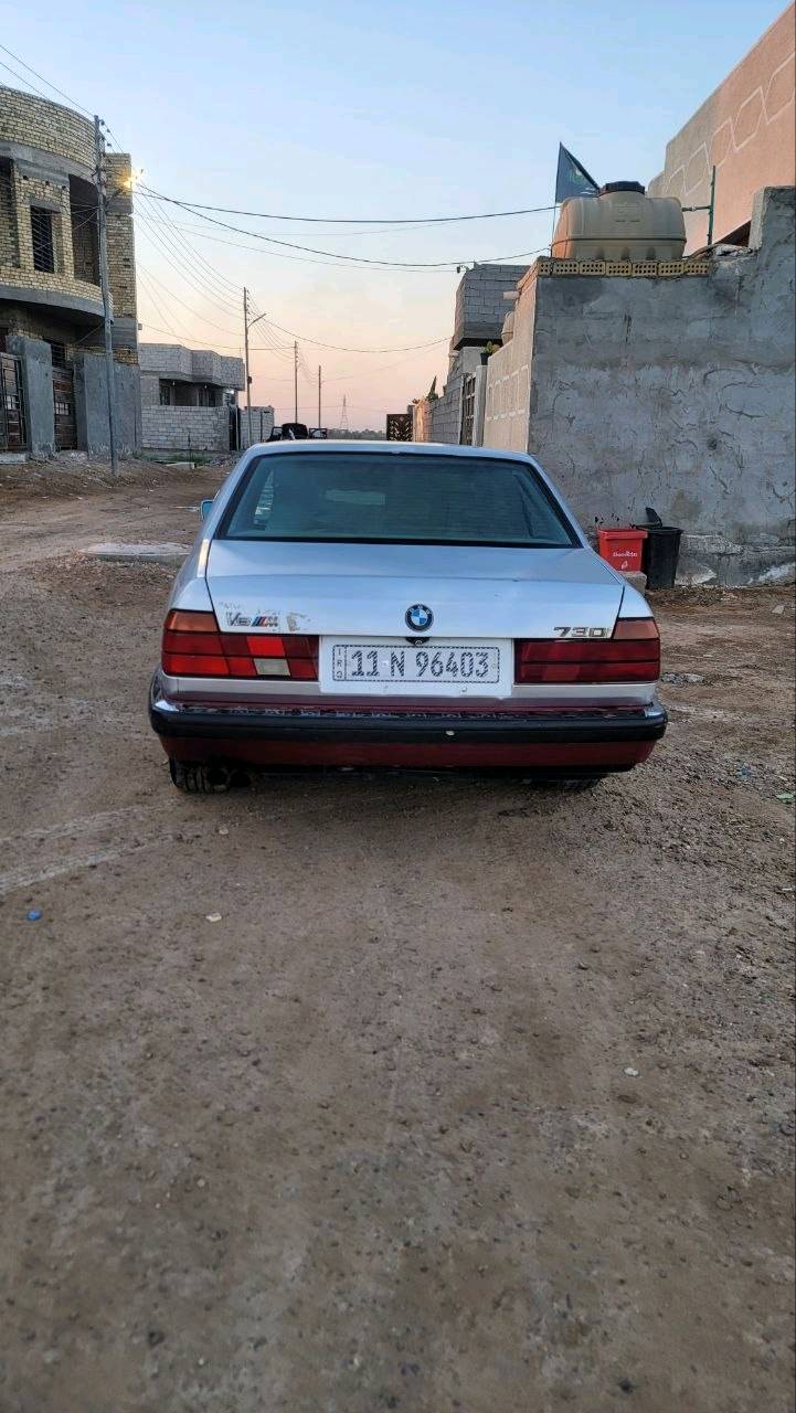 BMW1994V8.               السعر42$
السلام عليكم BMW 730i v8اصل السياره كير ومكينه خير من الله اي محافظه اريدهه اشغل وروح تبريد ثلج قطعتين لايتات زنون عالي ناصي فيول بم جديد اصلي بلكات بوش ألماني اصلي وأتر بم اصلي انكليزي جديد اي سي جديد ايرفلو جديدالسياره بلاديه شلع قلع اي جطل مابيهه كهربائياتهه كلهه شغاله كشنات كهرباء فتحه سقف شغاله داخل جلد صدر خلفي جديد دبلات كلهن جدد السياره وين مايعجبك شغل واطلع بيهه والسياره بيهه ضربه بل جاملغ الخلفي جهه السايق  سعر السيارة 42$قابل للتفواض العنوان بغداد
***********
