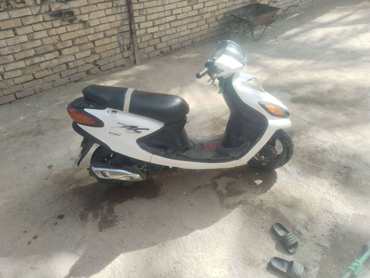 السلام عليكم دراجه للبيع نظيفه الدراجه حيل كهربائيات شغاله كامله مال حاويه للبيعر 350 المكان بابل الحمزه الغربي دراجه جاهزه***********
