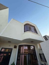 ▪️بيت للبيع طابو صرف يباع مع الاثاث  🔸بناء حديث كونكريت مسلح مساحة 100...