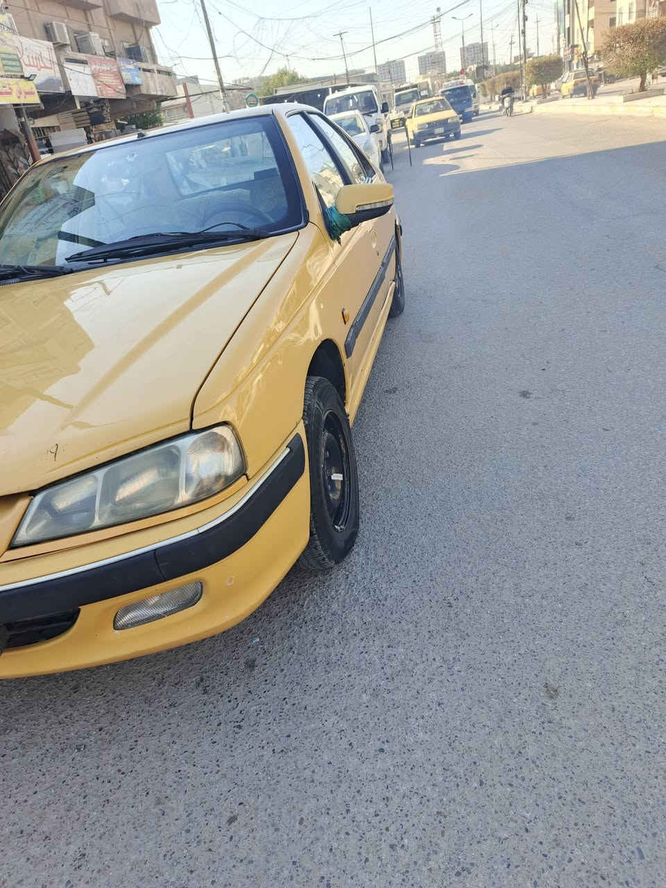 السلام عليكم 
بارص موديل 2015
كير و مكينه مقفولات 
بيها بابتين رش 
وچاملغ موضح بالصورة 
السعر:٣٨وبيها مجال 
العنوان:بغداد الحرية 
رقم الهاتف:***********
