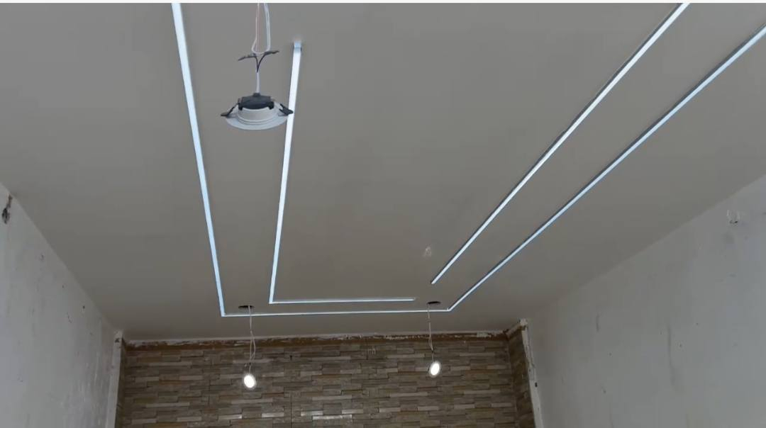 سلام عليكم اني خلفه صبغ طلس عام تصليح جيبس جوين وبرغي واجهات صبغ داخل خارج واجهات حد اديه تنضيف وصبغ شغل درجه اوله مرتب بلي يرضي الله مكاني نجف ***********
