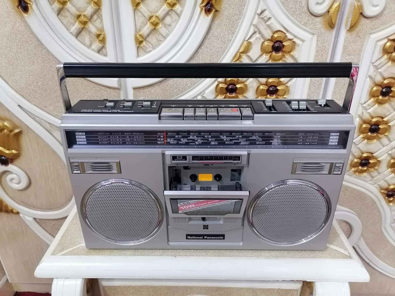 سلام عليكم للبيع راديو 📻 مسجل ناشونال بانيسونك مؤسسه جهاز جديد بدون FM للاستفسار المراسله عالخاص 
مكاني ناصريه المركز لايوجد توصيل وشكرا


**إذا كنت صاحب هذا الإعلان وتريد حذفه لأي سبب، رجاءا أرسل رسالة إلى الدعم الفني**