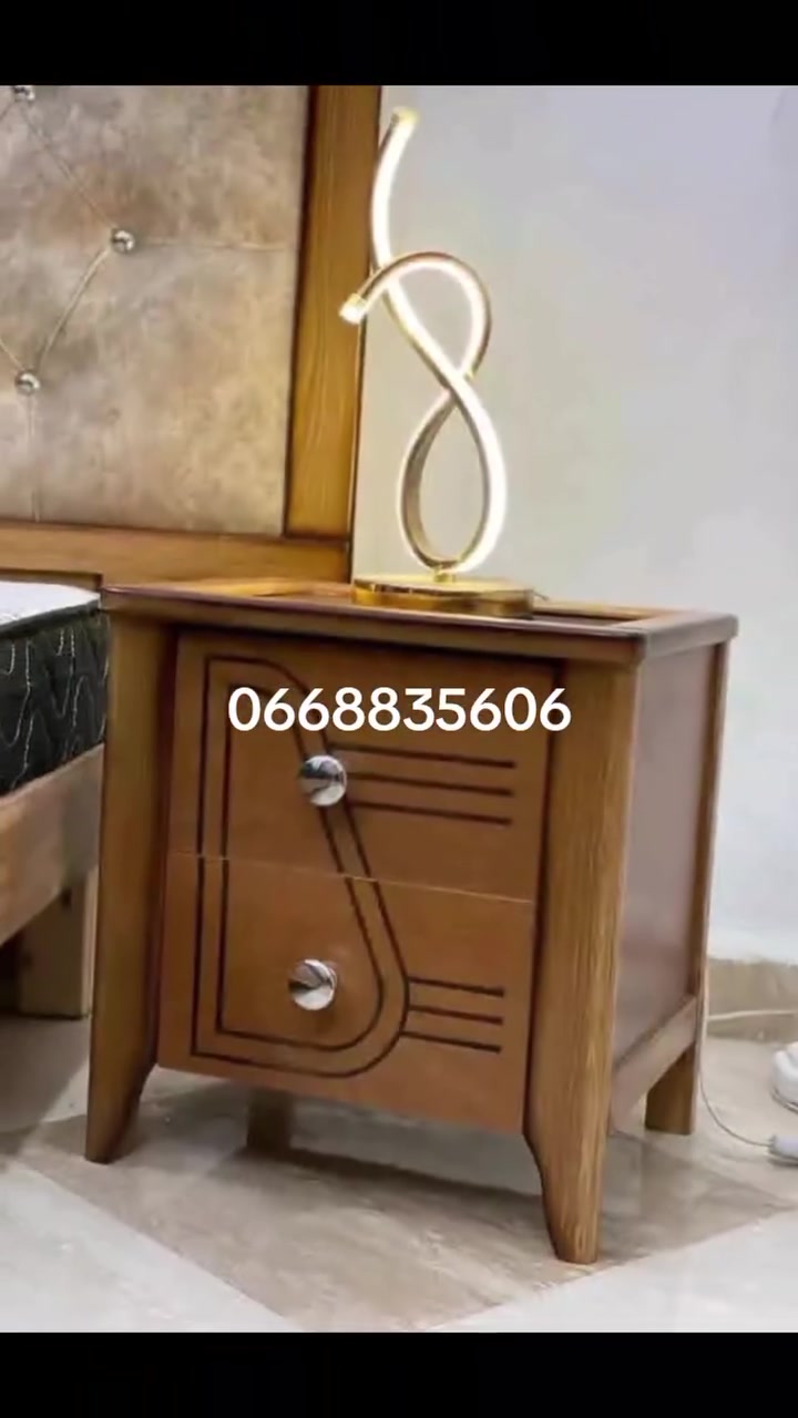 ✨  غرف نوم  بمواصفااات عالية مع تخفيضااات و هدية 💯🌟🎁 قيمة للمزيد من الإستفساار إرسل رسالة إلى الصفحة او إتصل بالرقم أسفل الشاشة 
_سعر الغرفة 10 ملاين 
-غرفة نوم الغزالة مصنوعة بأجود أنواع الخشب و بموصفاات عالية (الخشب الأحمر) boite rouge 🛑
-تتكون الغرفة من اربعة أبواب منزلقة ذاات جودة عالية  220/230 طول و العرض الخزانة و تتكون من اربع طبقاات على اليمين و اربعة على اليساار و طبقة واحدة في الوسط 
-بالنسبة للسرير 190/160 نفس القيااس مع السومي 
-السومي و البوف مجانا 🎉💫
- التوصيل والتركيب  مجاني لبعض الولايات 
 للمزيد من المعلومات يمكن الإتصال بنا على الهاتف وأطلب الموديل الذي يعجبكم على الرقم 0668835606
او راسلونا على فيسبوك 🤝
مرحبا بيكم 🙏🙏❤️


**إذا كنت صاحب هذا الإعلان وتريد حذفه لأي سبب، رجاءا أرسل رسالة إلى الدعم الفني**