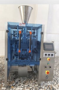 مكائن للبيع// مكائن وزنيه جديده فائضه عن حاجة الشركة  للتواصل // 07814...