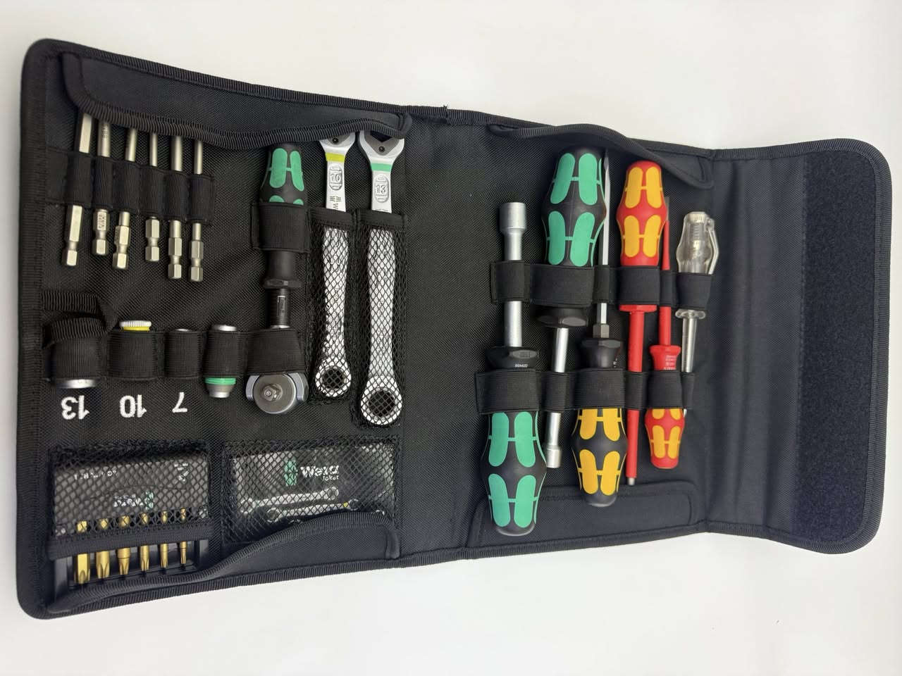 السلام عليكم 
سيت راجس ويرا  
جديد غير مستخدم 
للأستفسار خاص او اتصال 
***********
