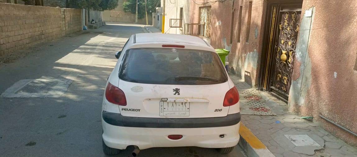 بيجو 206 موديل ٢٠٠٩ مشروع وطني رقمهه بصره باسمي من بغداد تحتاج بس ضفيره وصبغ