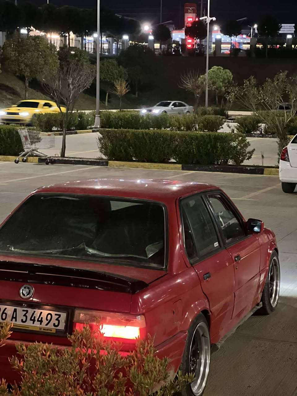 سلاوی خواتان لیبیت BMW زەعرا موديل ١٩٩١ مه كينه ٥٢٥ گیر عادى گير و مه كينه به شه رت فيته ر سه ياره كه تا خوا حه زكات جوان و تون و توله ناو داخلى سپورت تايه و ويل لوكه  ره قه م صلاح الدين سعرى 35 گه لا و مه ع مه له ♥️️


**إذا كنت صاحب هذا الإعلان وتريد حذفه لأي سبب، رجاءا أرسل رسالة إلى الدعم الفني**